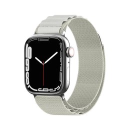 Pasek ze stalową sprzączką Alpine do Apple Watch 42 / 44 / 45 / 49 mm srebrny